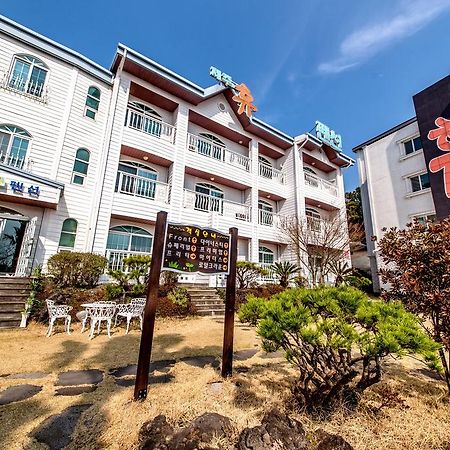 Jeju Hue Pension Согвіпо Екстер'єр фото